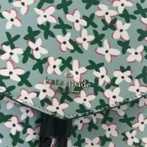 Kate Spade floral green medium Sinch backpack. kate spade | Bags | Kate Spade Floral Green Medium Sinch  main image 3